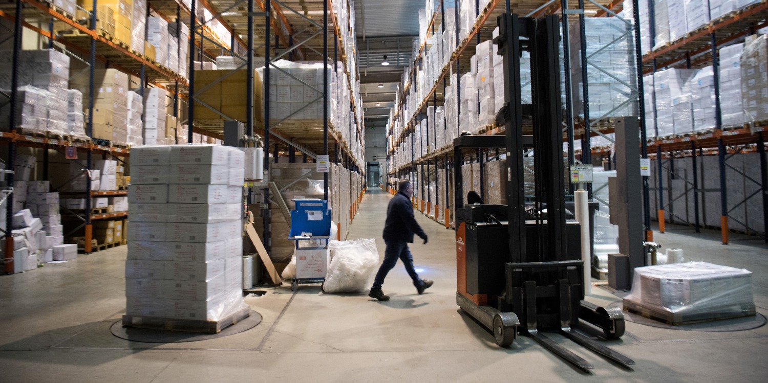 Inside the Hub Navigating the Kroger Distribution Warehouse